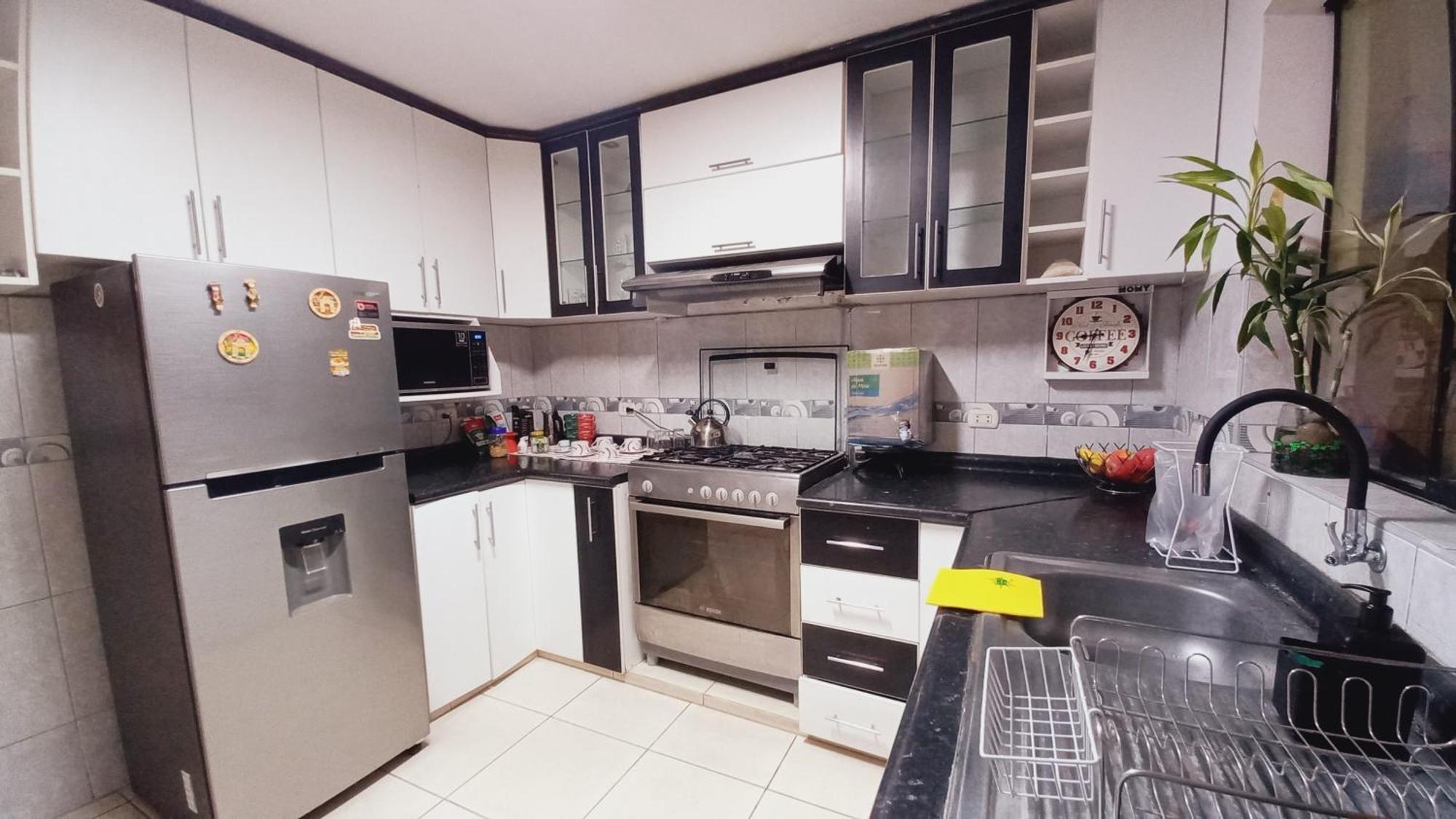 Comfortable Near Airport & Plaza Norte Bus Terminal *