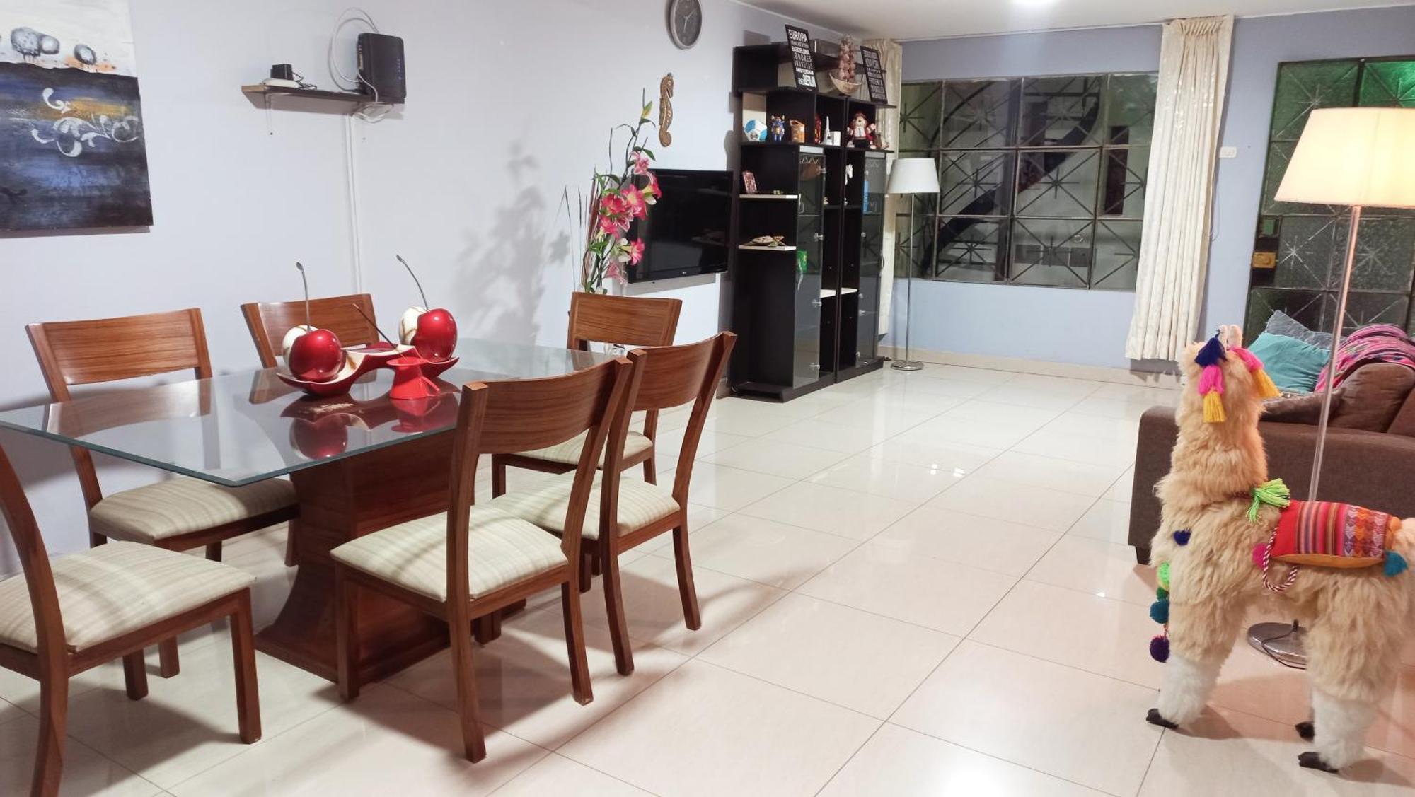 Comfortable Near Airport & Plaza Norte Bus Terminal Alloggio in famiglia Distretto di Lima