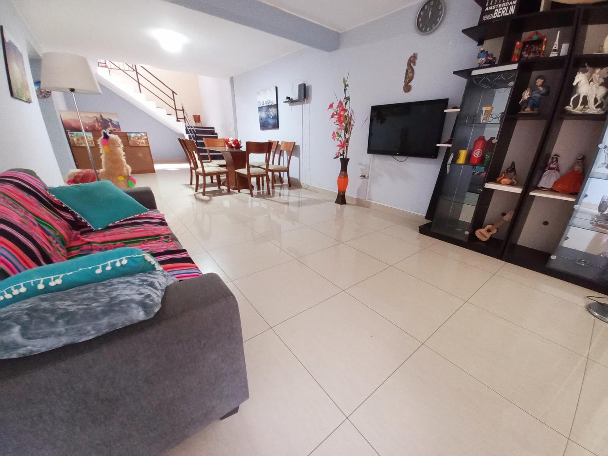 Séjour chez l'habitant Comfortable Near Airport & Plaza Norte Bus Terminal *