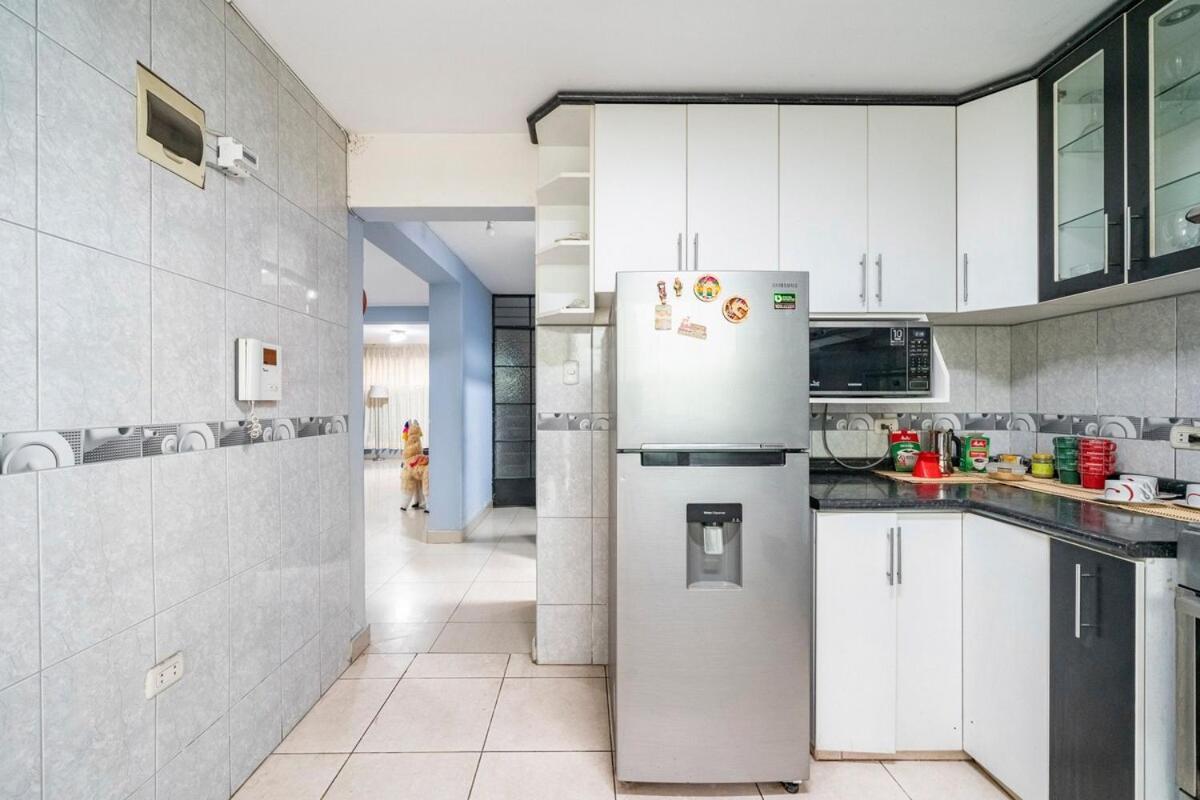 Comfortable Near Airport & Plaza Norte Bus Terminal